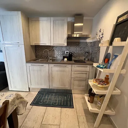 Handy Idromassaggio Апартаменты *